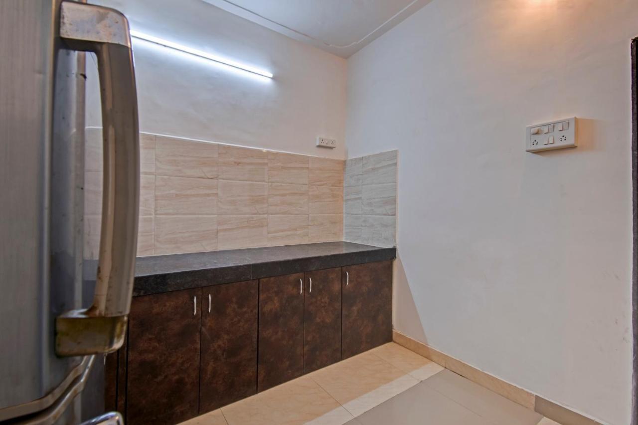 Oyo Home 78047 Alluring Stay Pimpri Pimpri-Chinchwad Εξωτερικό φωτογραφία